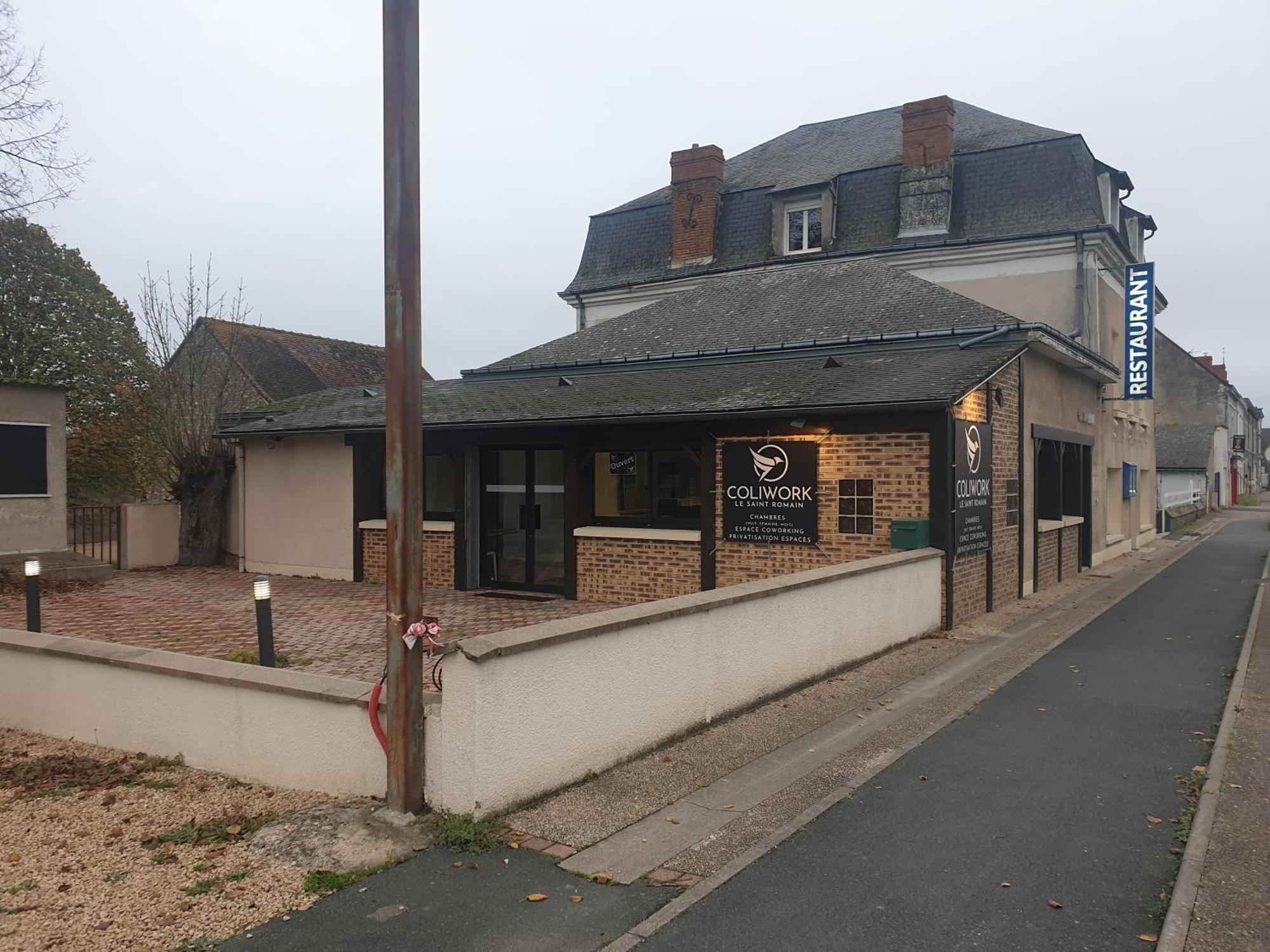 Coliwork Le Saint Romain Dange-Saint-Romain Exterior photo